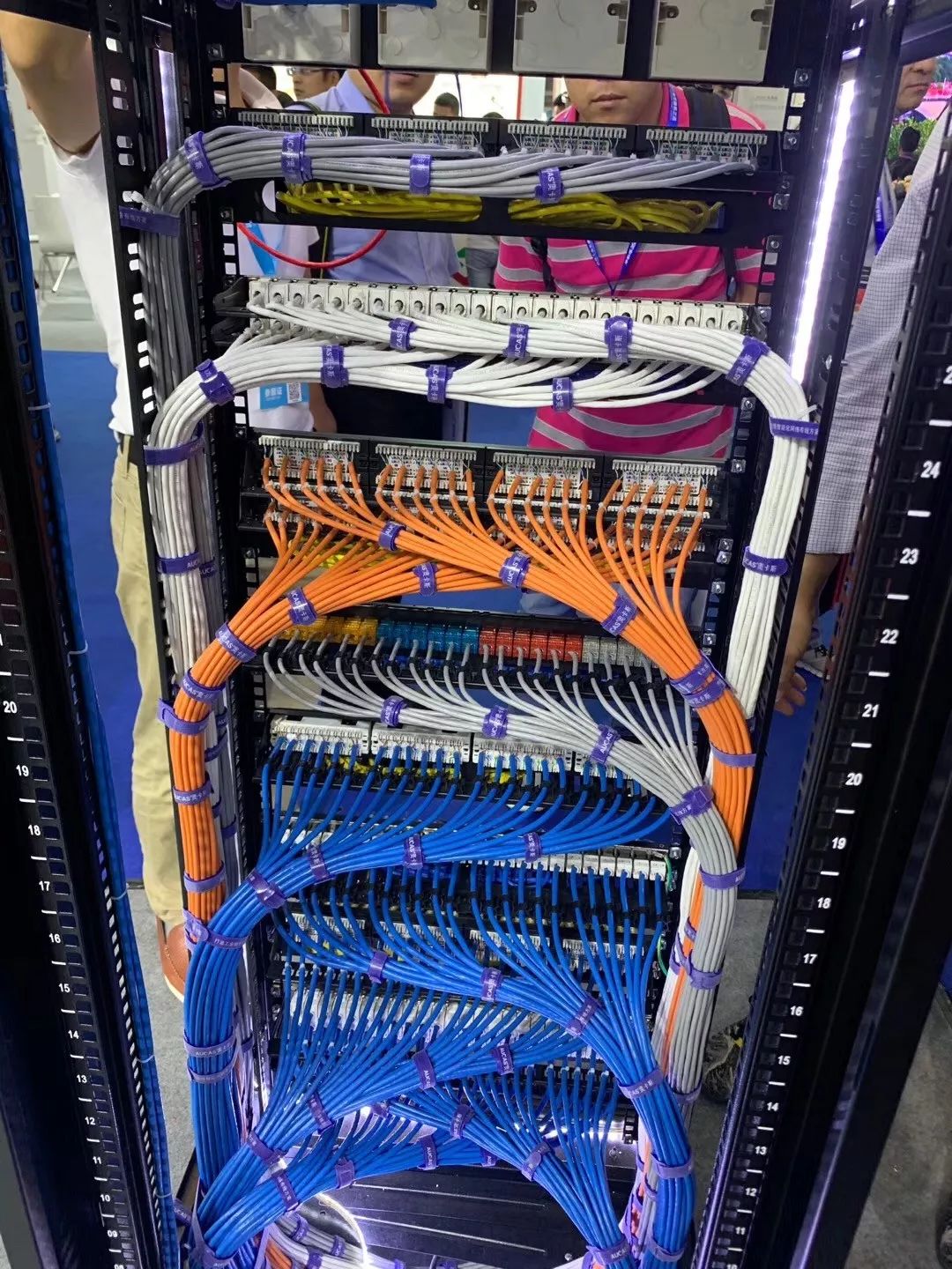 12月份高標(biāo)準(zhǔn)弱電工程施工圖集 大師級(jí)計(jì)算機(jī)系統(tǒng)集成實(shí)踐